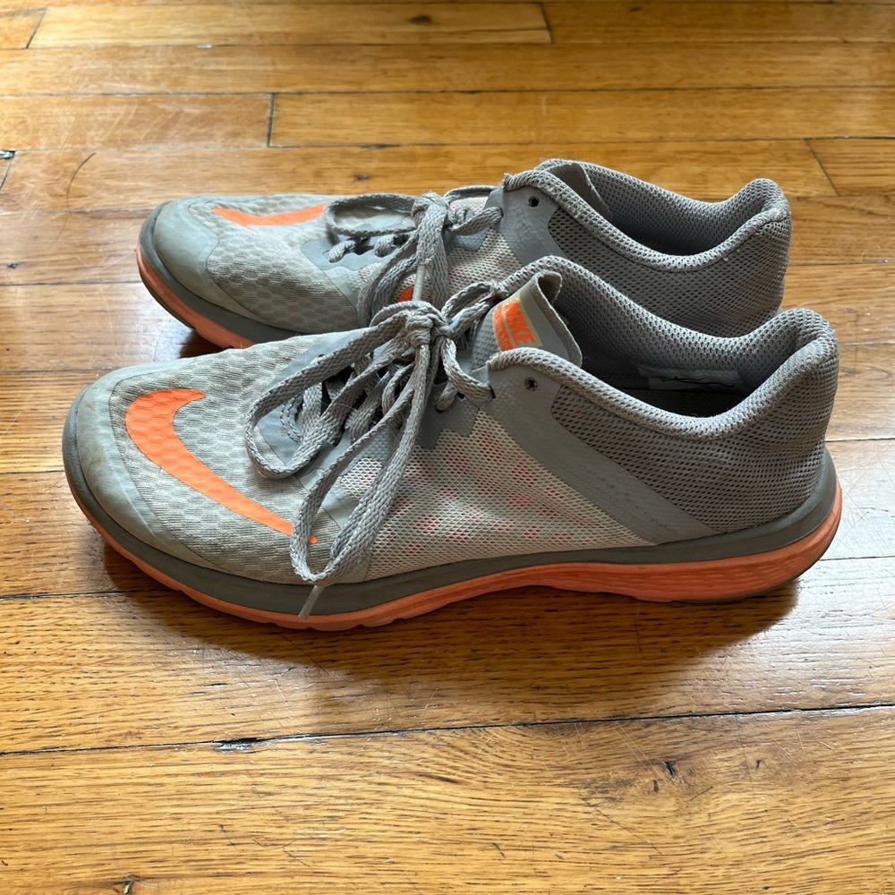 Nike Running sneakers (7) - great condition